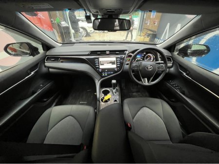 2020 Toyota Camry - thumbnail 16