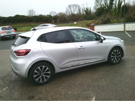 2020 Renault Clio NEW NCT 2028,  SAT./NAV., CRUISE, €180 TAX. ICONIC, LOW KMS. €12,999 thumbnail