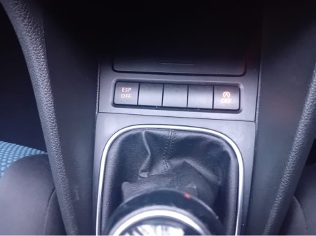 2010 Volkswagen Golf TRENDLINE 1.6 TDI MANUAL 105BHP  5DR @ REDDY2DRIVE LTD €3,850 thumbnail