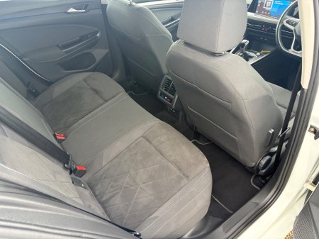 2020 Volkswagen Golf - thumbnail 17