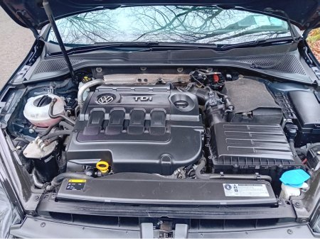 2016 Volkswagen Golf HIGHLINE 1.6 TDI MANUAL 5 SPEED 110HP 5DR @ REDDY 2 DRIVE LTD €13,850 thumbnail