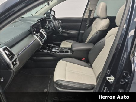 2023 Kia Sorento 7-Seater | Low Mileage | Top Spec €50,900 thumbnail