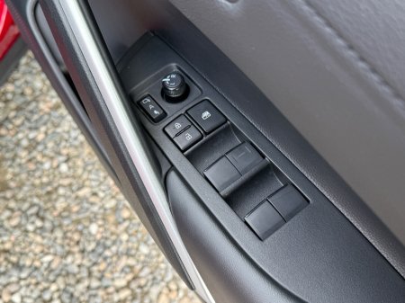 2025 Toyota Corolla Cross - thumbnail 17