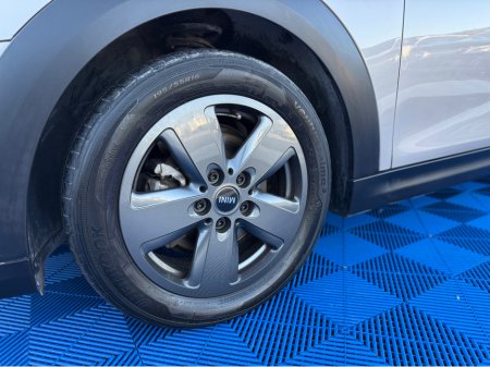 2021 MINI Cooper D 1.5 DIESEL - AUTO - 12M WARRANTY - CAR: 1652 thumbnail