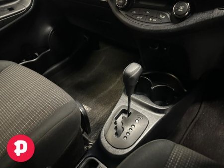 2019 Toyota Vitz F Hybrid Auto - Straight Sale Discount / 12 Months Warranty €13,950 thumbnail