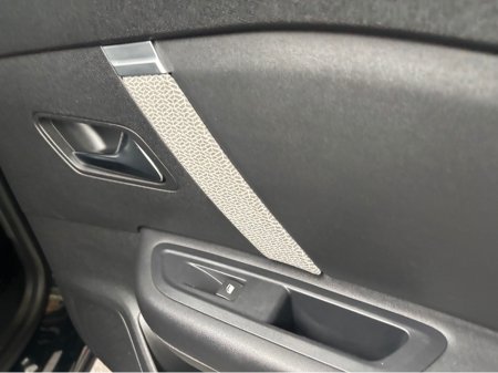 2022 Citroen C4 - thumbnail 6