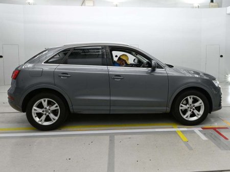 2019 Audi Q3 - thumbnail 2