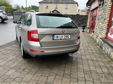 2014 Skoda Octavia 1.6 TDI CR ELEGANCE  5DR €7,950 thumbnail