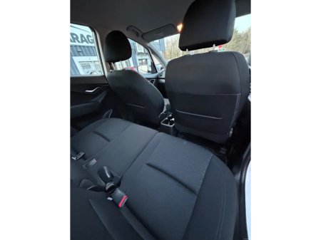 2020 Hyundai ix20 - thumbnail 18