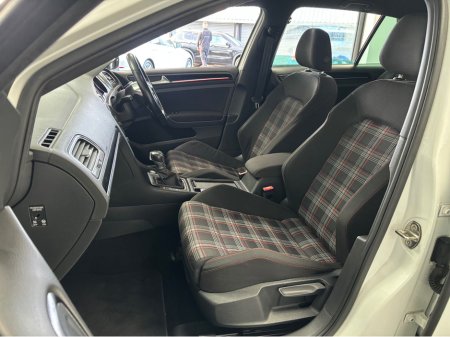 2015 Volkswagen Golf - thumbnail 13