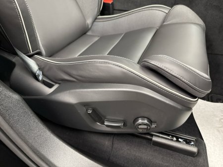 2026 Volvo XC60 - thumbnail 25