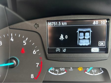 2019 Ford Focus - thumbnail 14