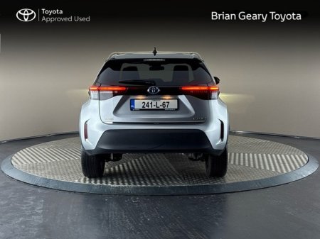 2024 Toyota Yaris Cross - photo 4