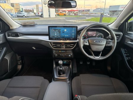 2025 Ford Focus Titanium 1.0L EcoBoost 125PS mHEV €28,975 thumbnail