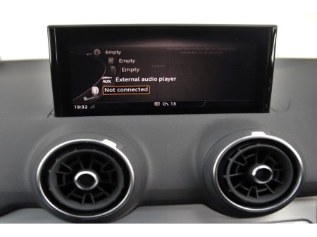 2017 Audi Q2 - thumbnail 21