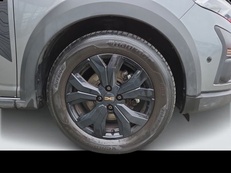2024 Dacia Jogger TCe 110 Extreme €25,950 thumbnail