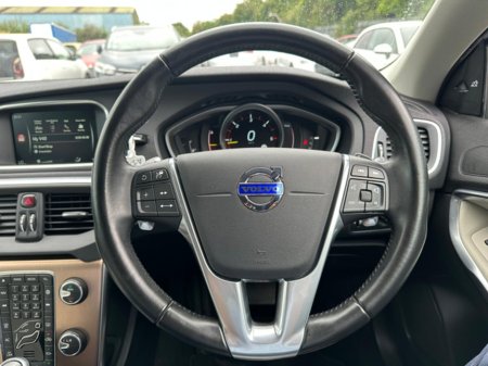 2015 Volvo V40 Cross Country - thumbnail 17