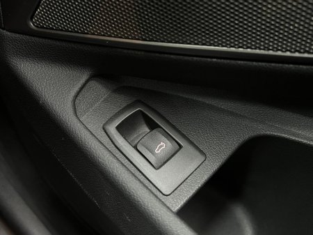 2021 BMW 3 Series - thumbnail 34