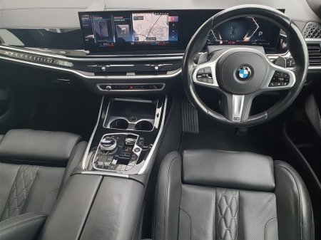 2023 BMW X7 xDrive40d M Sport €127,995
