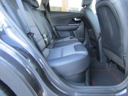 2019 Kia Niro 1.6 GDI 2 104BHP 5DR Auto €17,950 thumbnail