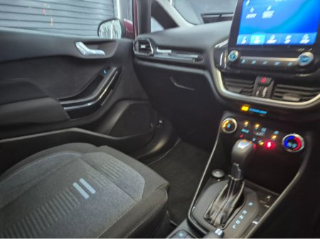 2022 Ford Fiesta - thumbnail 5