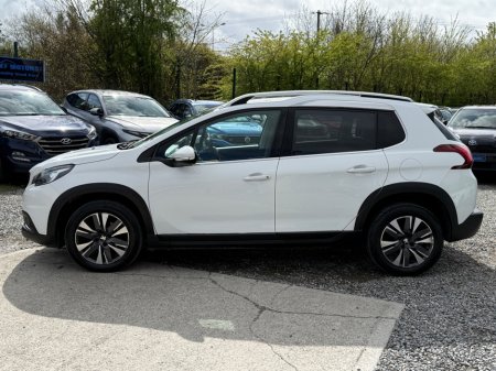 2016 Peugeot 2008 - thumbnail 6