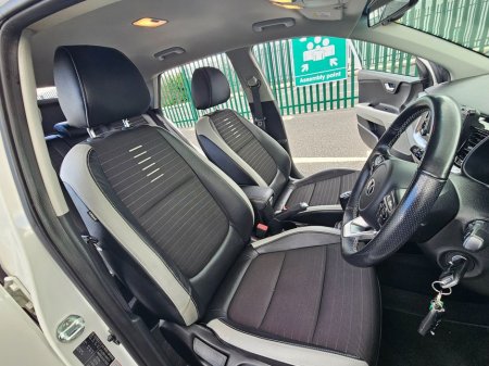 2018 Kia Stonic - thumbnail 16