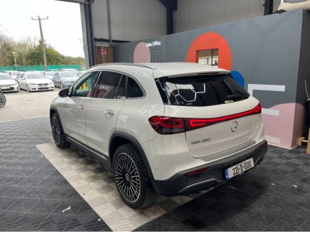 2022 Mercedes-Benz EQA - thumbnail 4