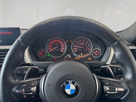 2015 BMW 3 Series - thumbnail 13