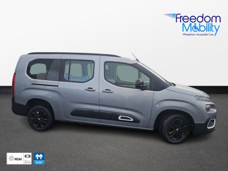 2023 Citroen Berlingo Multispace Wheelchair Access Taxi Spec €36,995