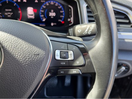 2021 Volkswagen T-Roc - thumbnail 26