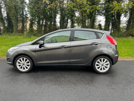 2017 Ford Fiesta - thumbnail 9