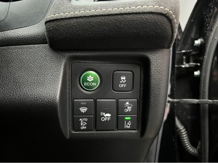 2017 Honda Vezel €16950 2017 HONDA VEZEL RS HYBRID SENSING 1.5 AUTOMATIC / CRUISE CONTROL / REVERSE CAMERA / HEATED SEATS / PADDLE SHIFTERS €16,950 thumbnail