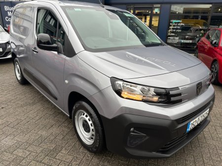 2025 Peugeot Partner 