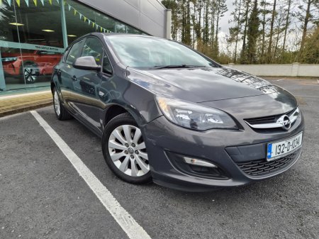 2013 Opel Astra - thumbnail 3