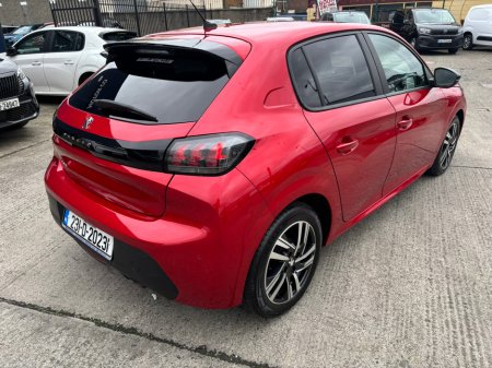 2023 Peugeot 208  €15,950