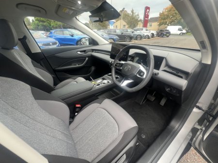 2026 MG MGS5 SE STANDARD RANGE thumbnail