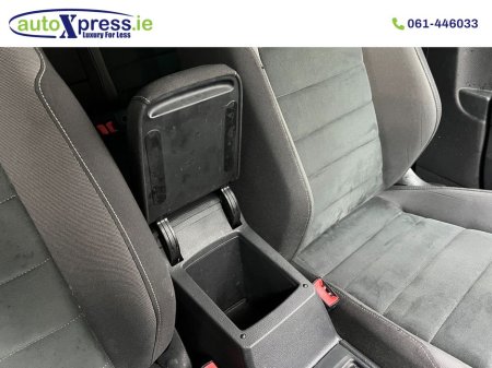 2017 Volkswagen Golf - thumbnail 24