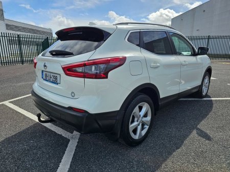 2018 Nissan Qashqai - thumbnail 9