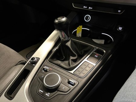 2017 Audi A4 LIMOUSINE 2.0 TDI 122 S LINE 4DR €18,900 thumbnail