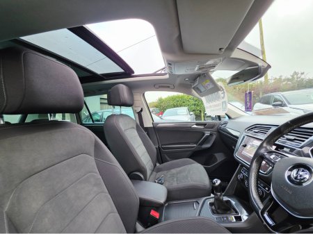 2019 Volkswagen Tiguan HIGHLINE 150BHP ONLY 60,000KM €25,950 thumbnail