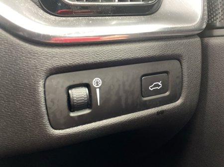 2020 Volvo XC60 - thumbnail 15