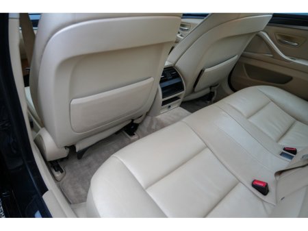 2012 BMW 5 Series - thumbnail 2