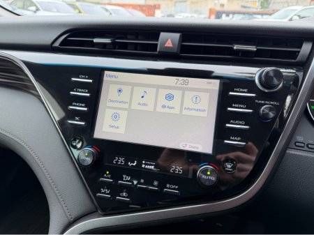 2020 Toyota Camry - thumbnail 19