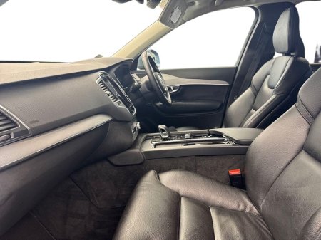 2023 Volvo XC90 - thumbnail 2