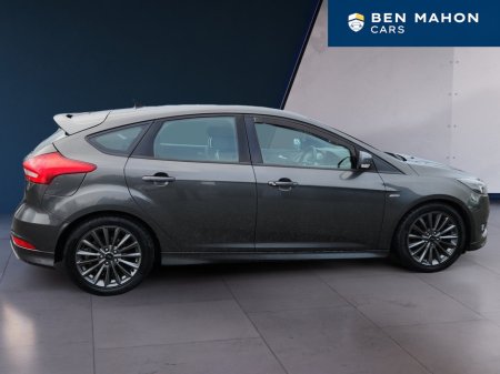 2017 Ford Focus 1.5 TDCi 120PS ST-Line Powershift €13,450 thumbnail
