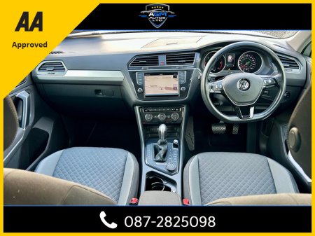 2016 Volkswagen Tiguan - thumbnail 10