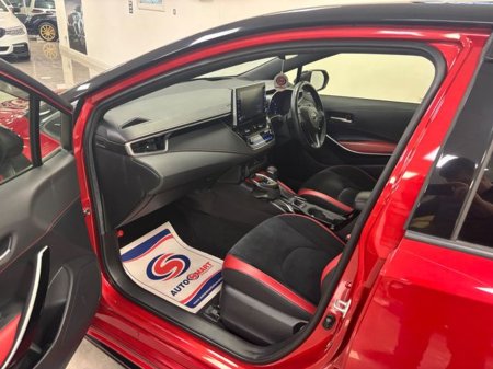 2021 Toyota Corolla 1.8 Hybrid Luna Sport Hatchback €22,950 thumbnail