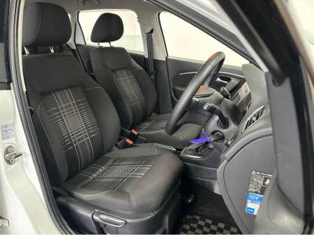 2015 Volkswagen Polo *VOLKSWAGEN POLO* LOUNGE EDITION*DSG* *LOW MILEAGE* *DRIVE MODES* *BT AUDIO* *REVERSE CAMERA* *PLUS MUCH MORE* *TRADE INS WELCOME* €11,950 thumbnail