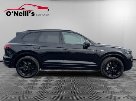 2021 Volkswagen Touareg - photo 2